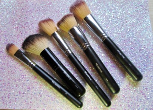 face-brushes